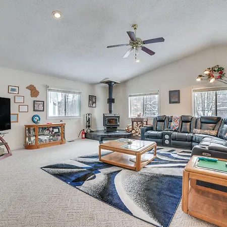 Secluded Mancelona Home With Gas Grill!